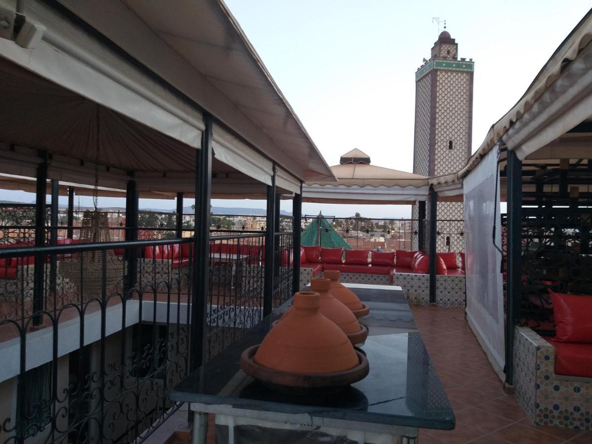 Hotel Lahlou Riad Cafeteria Oujda Luaran gambar