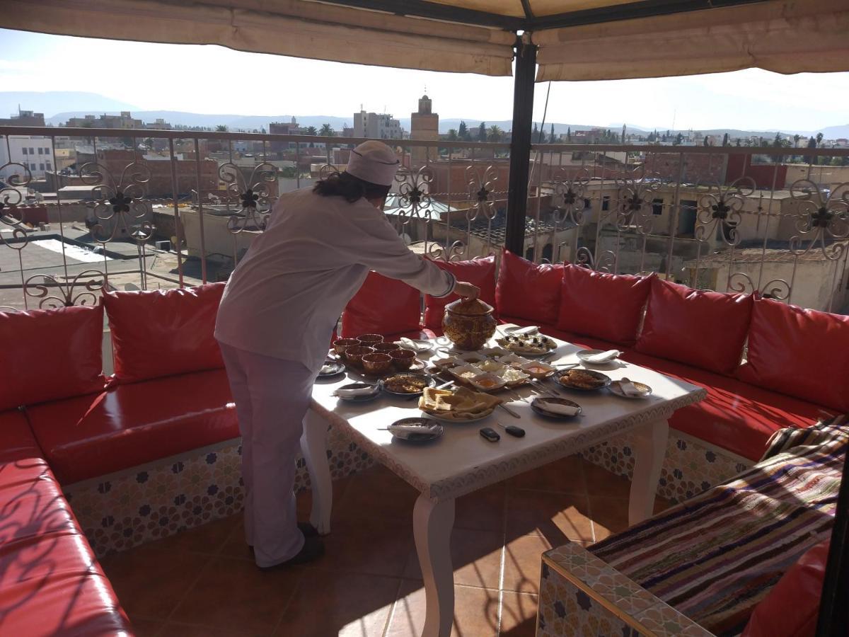 Hotel Lahlou Riad Cafeteria Oujda Luaran gambar